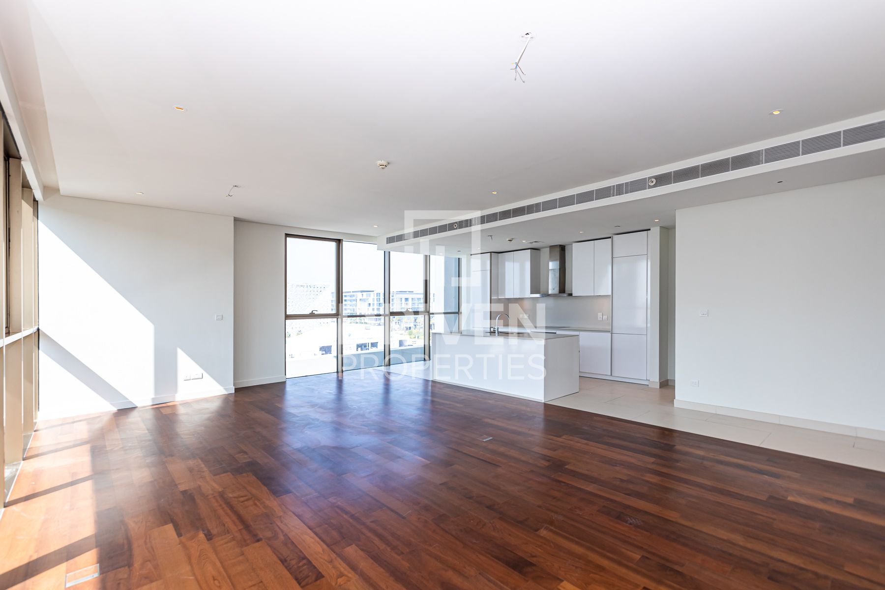 Corner Unit with 2 Parking Spacious Layout