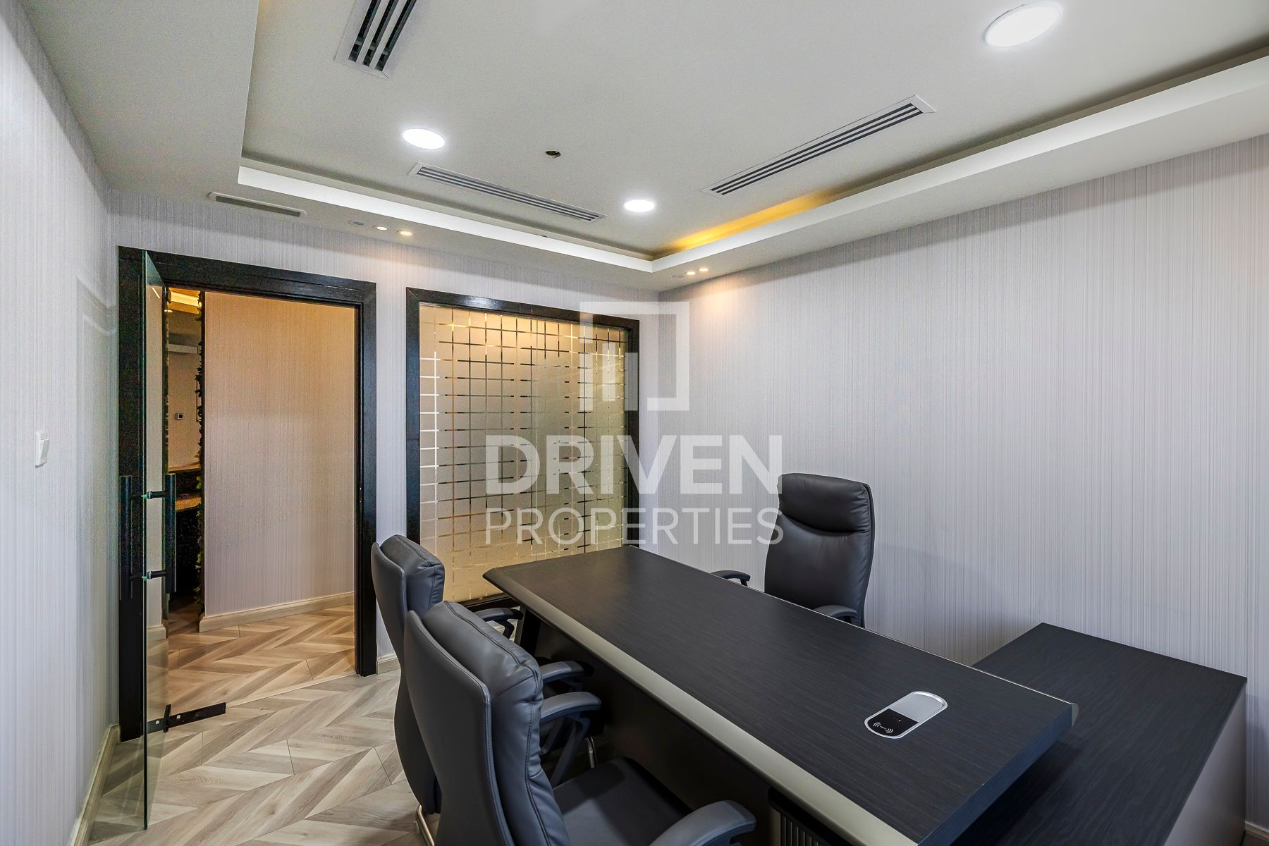 Combined Commodious Office Burj Khalifa View