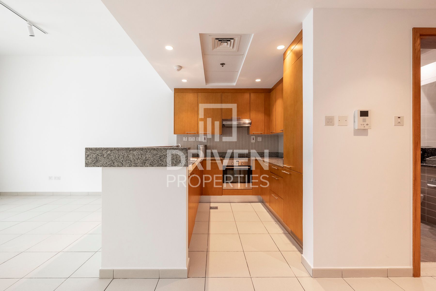 Burj Khalifa View Ready to Move in Spacious