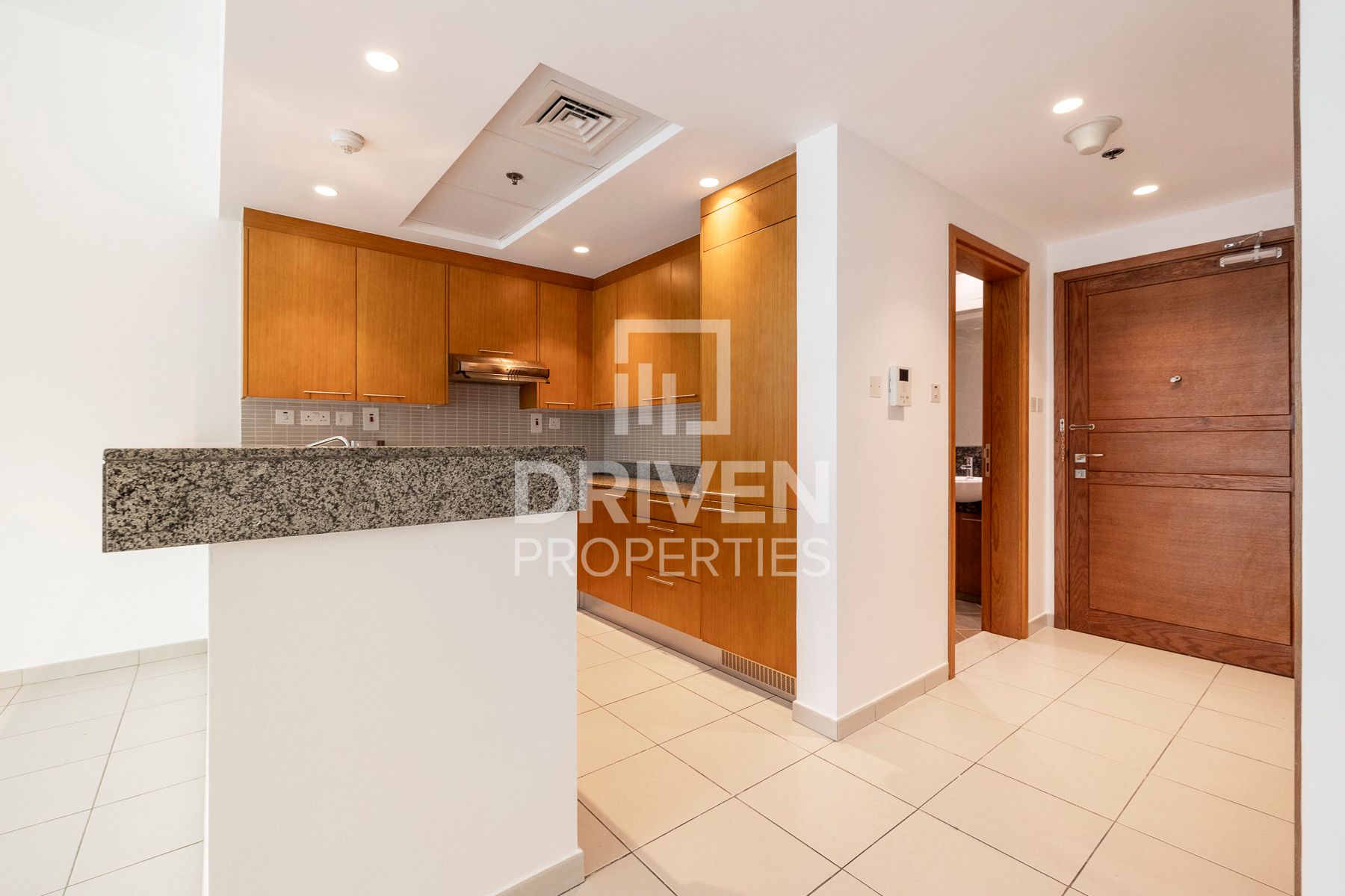 Burj Khalifa View Ready to Move in Spacious