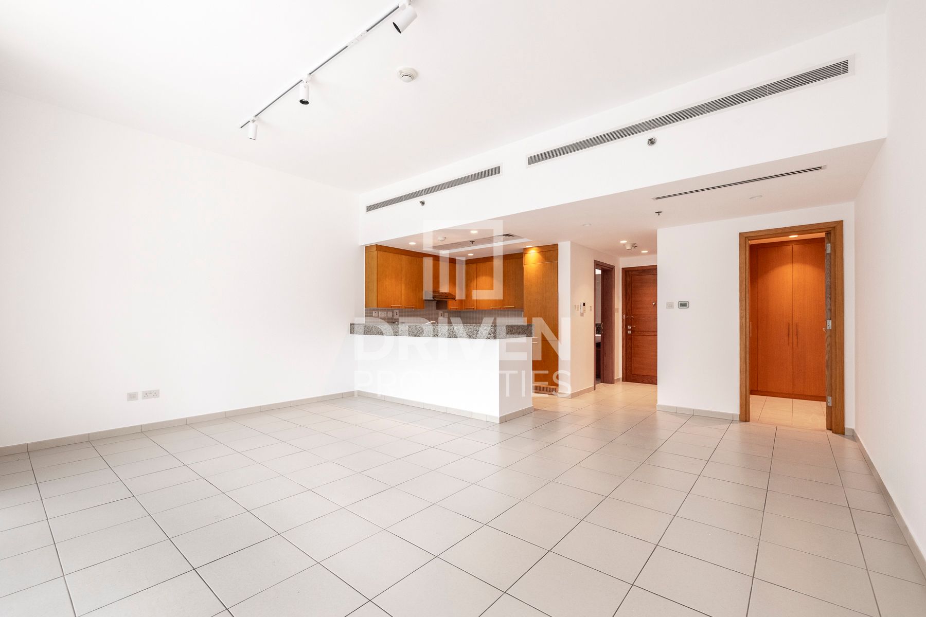 Burj Khalifa View Ready to Move in Spacious