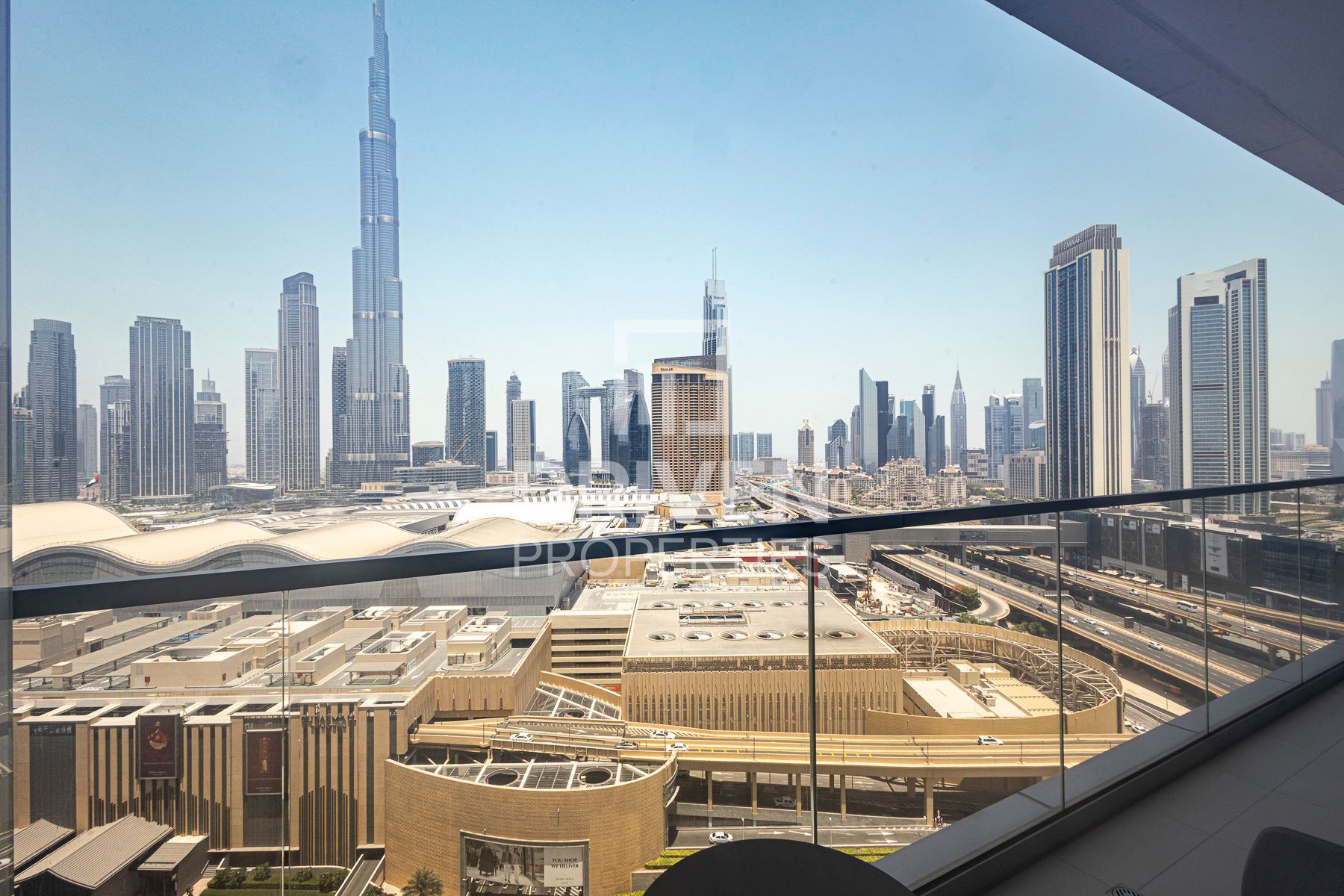 Brand New Apartment Burj Khalifa View Bills Included