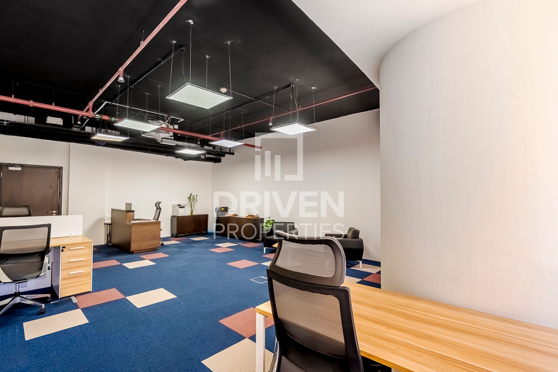 Excellent Location Near Metro Ideal Office