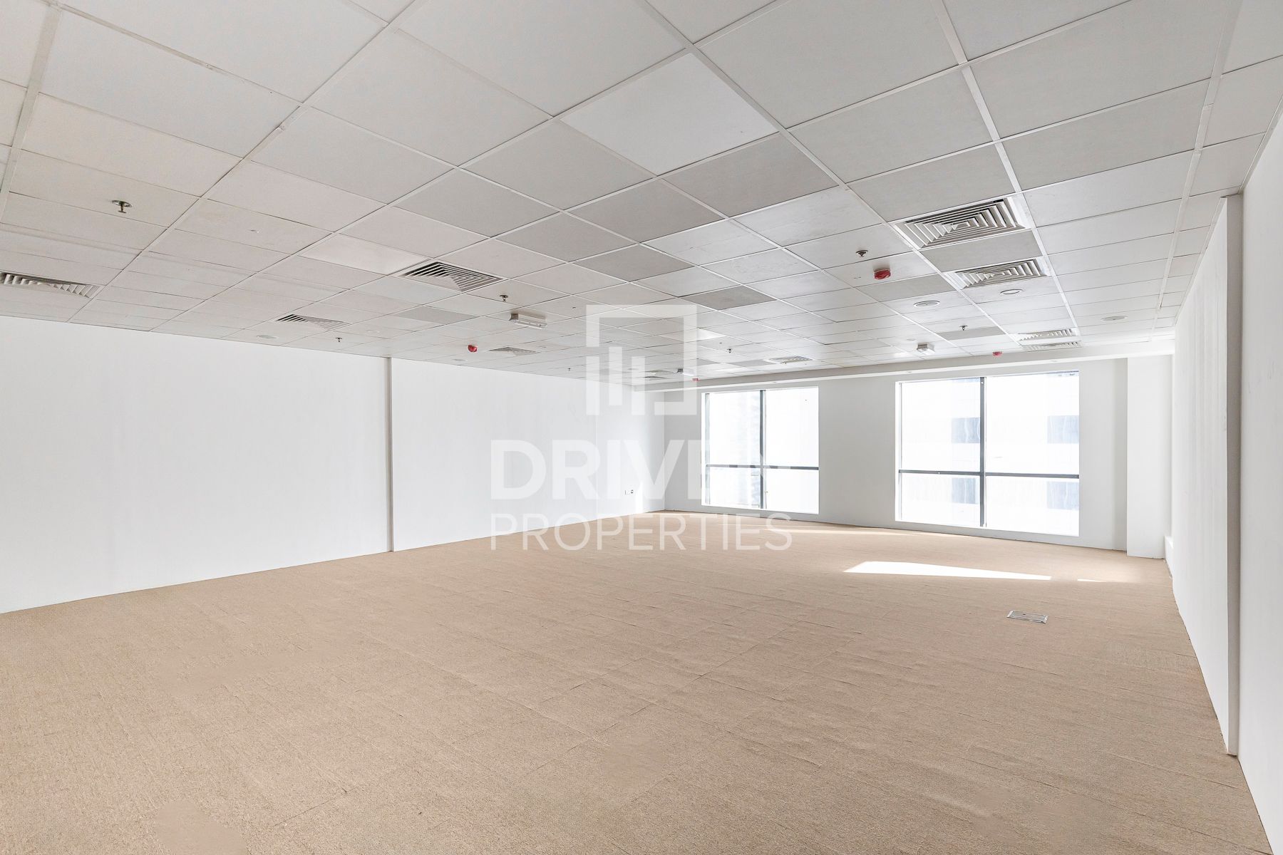 Open Layout High Rise Floor Office Vacant