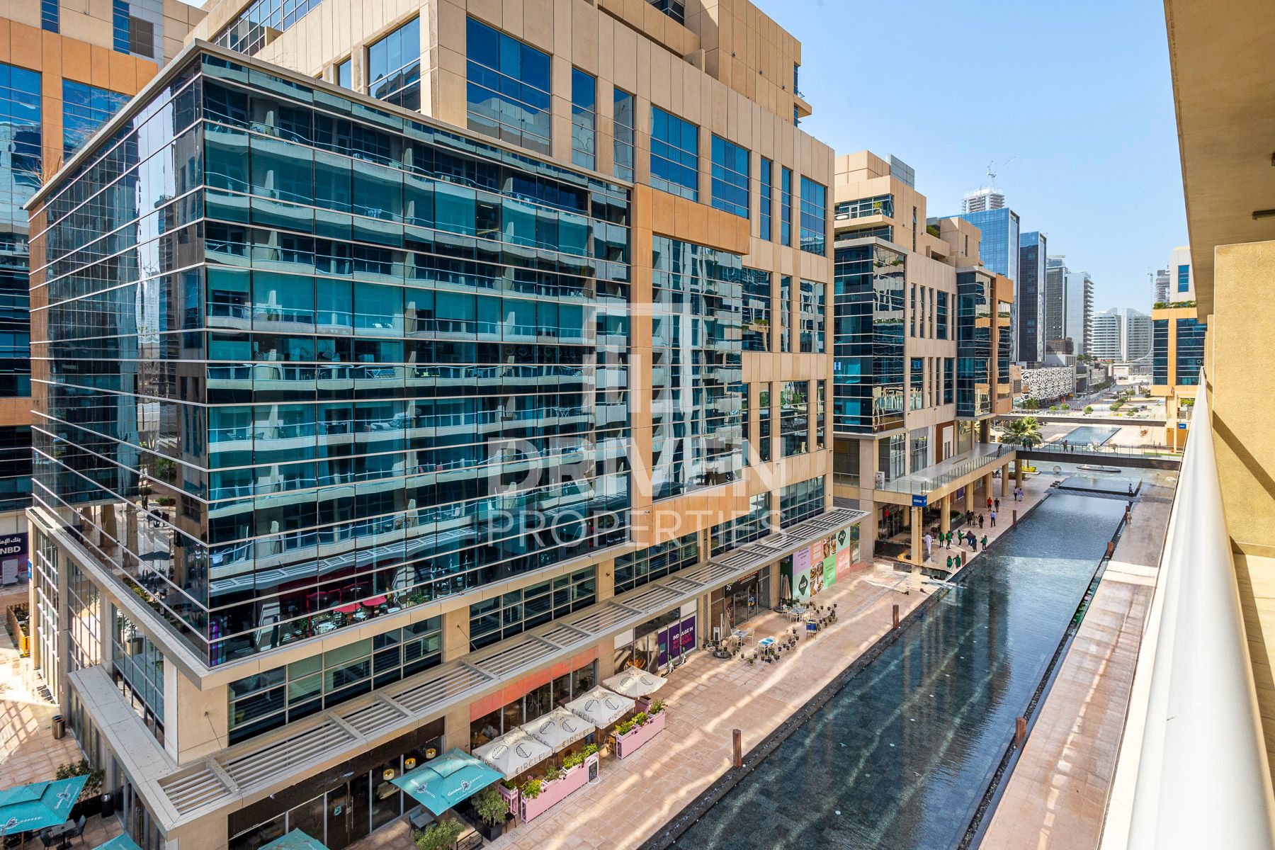 Stylish Studio Apartment Spacious Layout