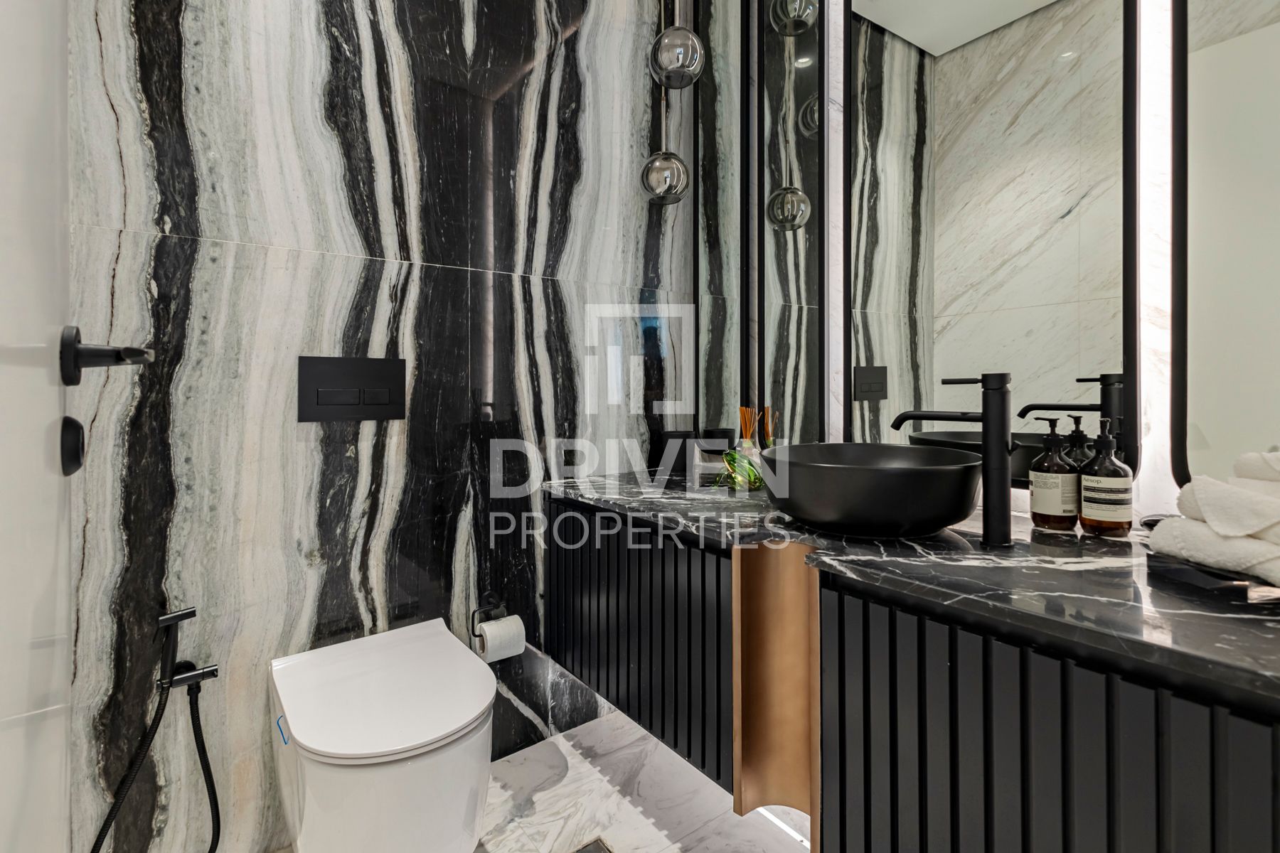 Elegant Living Smart Home Exclusive Unit