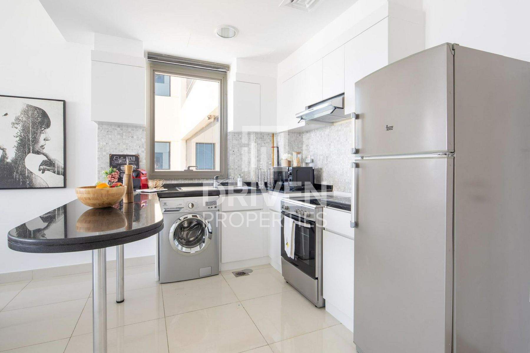 Fully Upgraded Apartment High ROI Water View