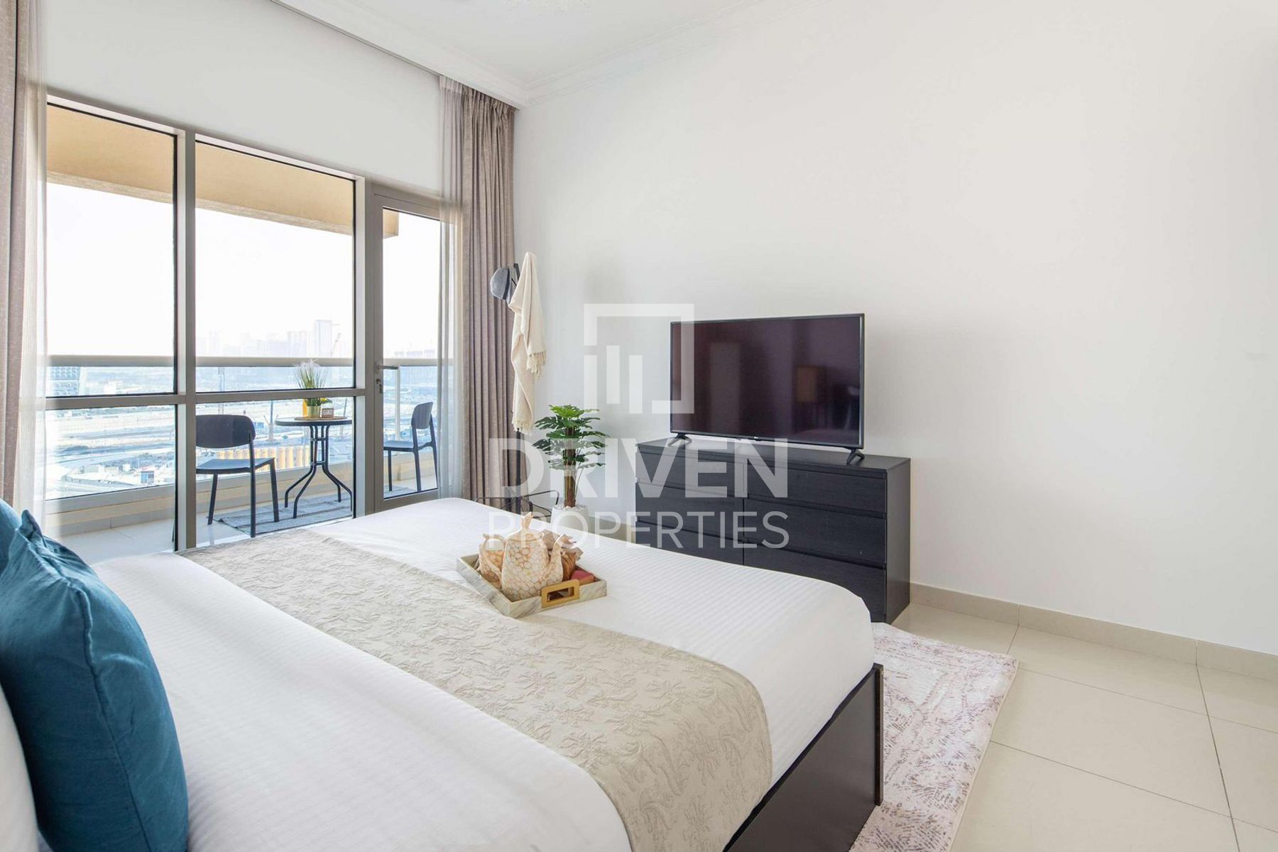 Fully Upgraded Apartment High ROI Water View