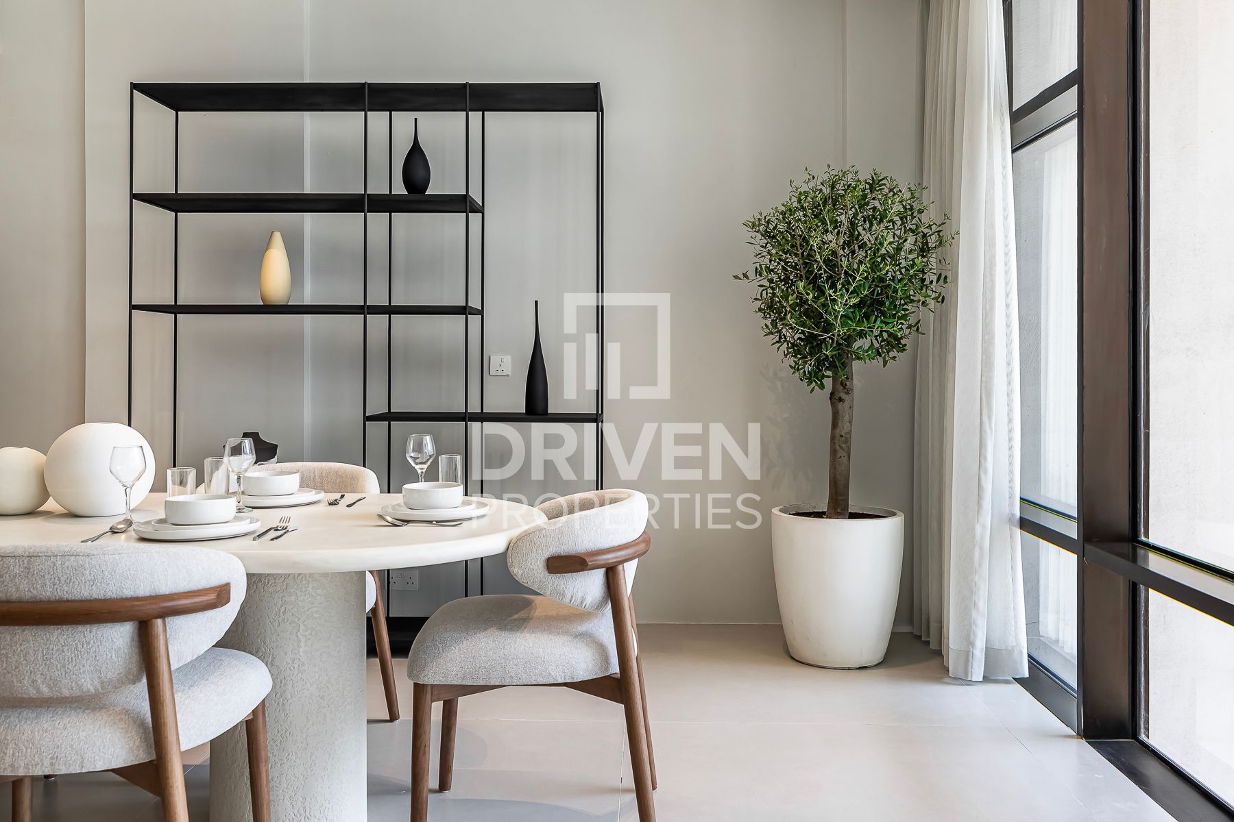 Upgraded Unit Furnished Ready to Move in