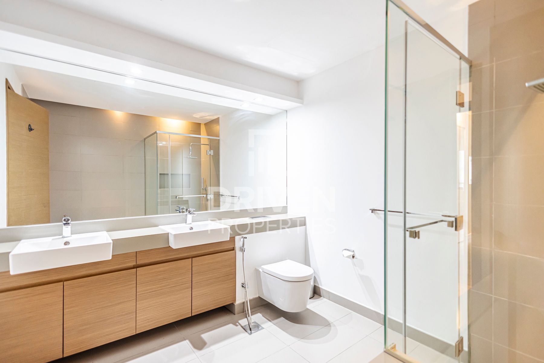 Largest Layout With Maids Room Near Mall