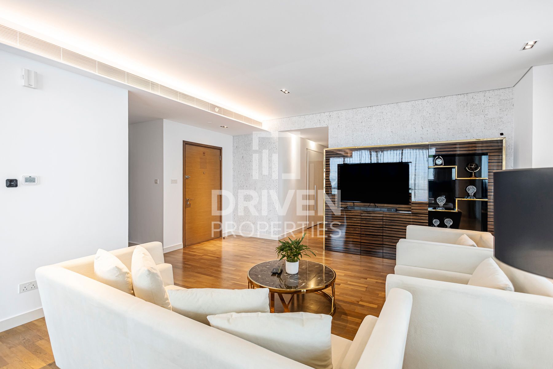 Largest Layout With Maids Room Near Mall