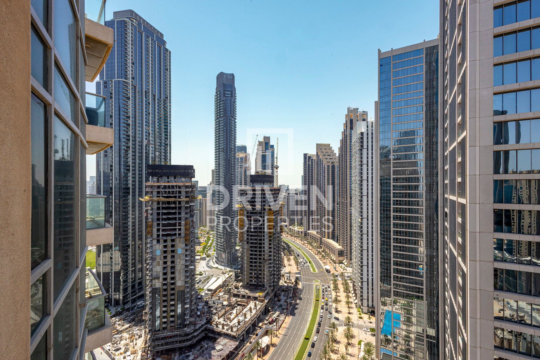 Stunning High Floor Unit Fully Upgraded Vacant