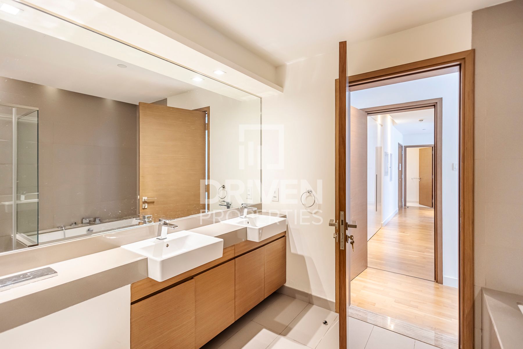 Ready to Move in Great Layout and Community