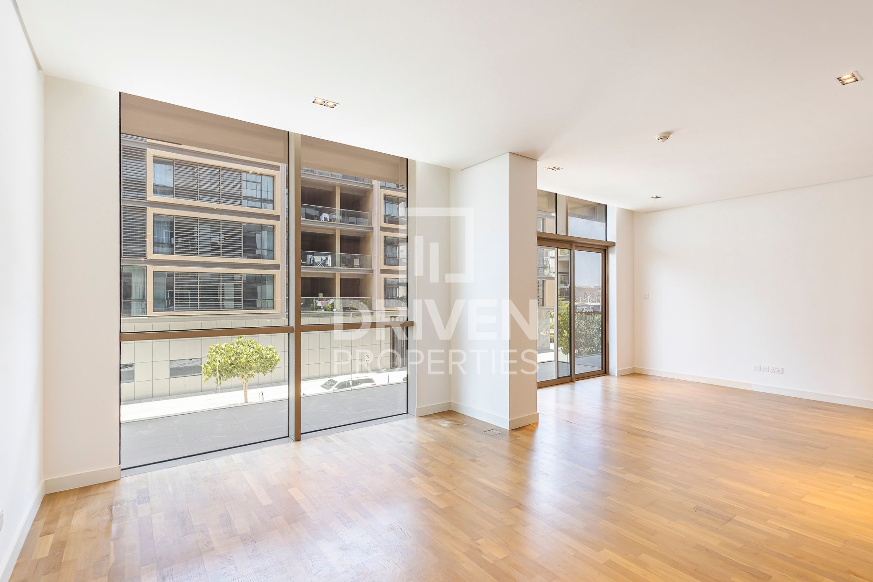 Ready to Move in Great Layout and Community