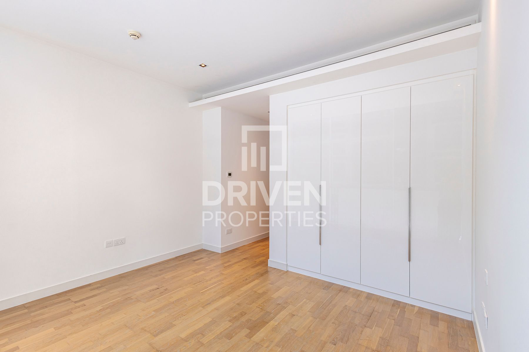 Ready to Move in Great Layout and Community