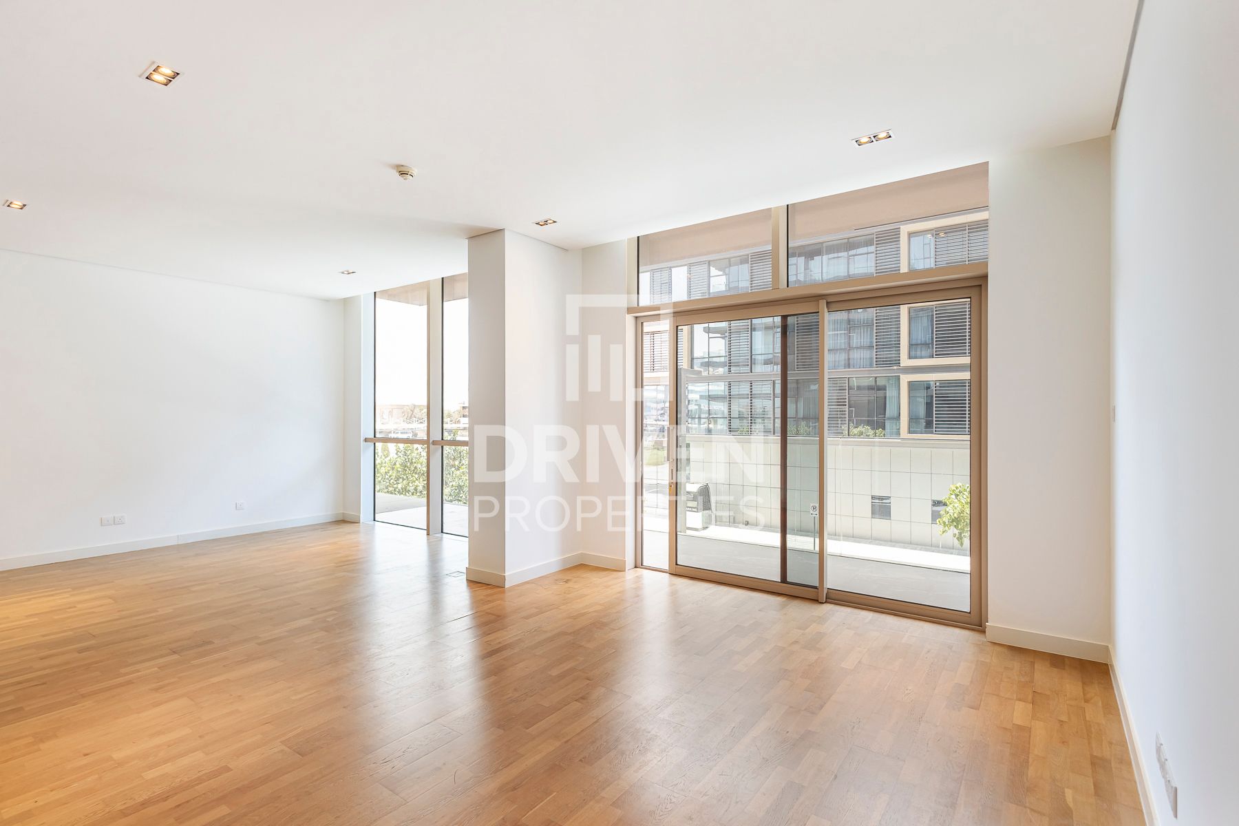 Ready to Move in Great Layout and Community