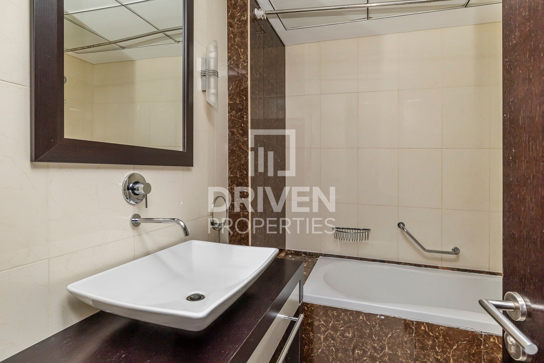 Cozy and Classy Unit Fully Furnished Vacant