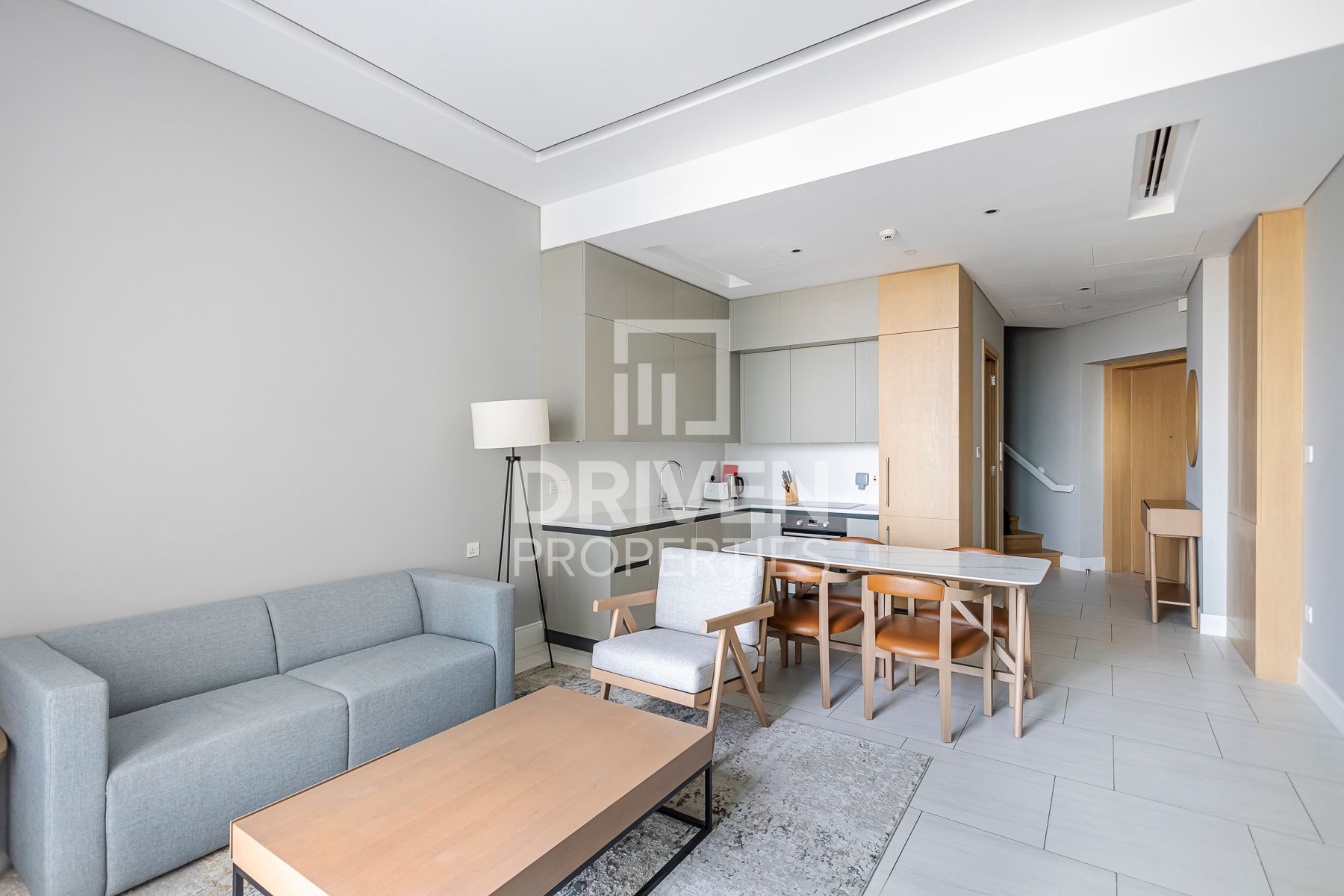 Fully Furnished Prime Location Vacant