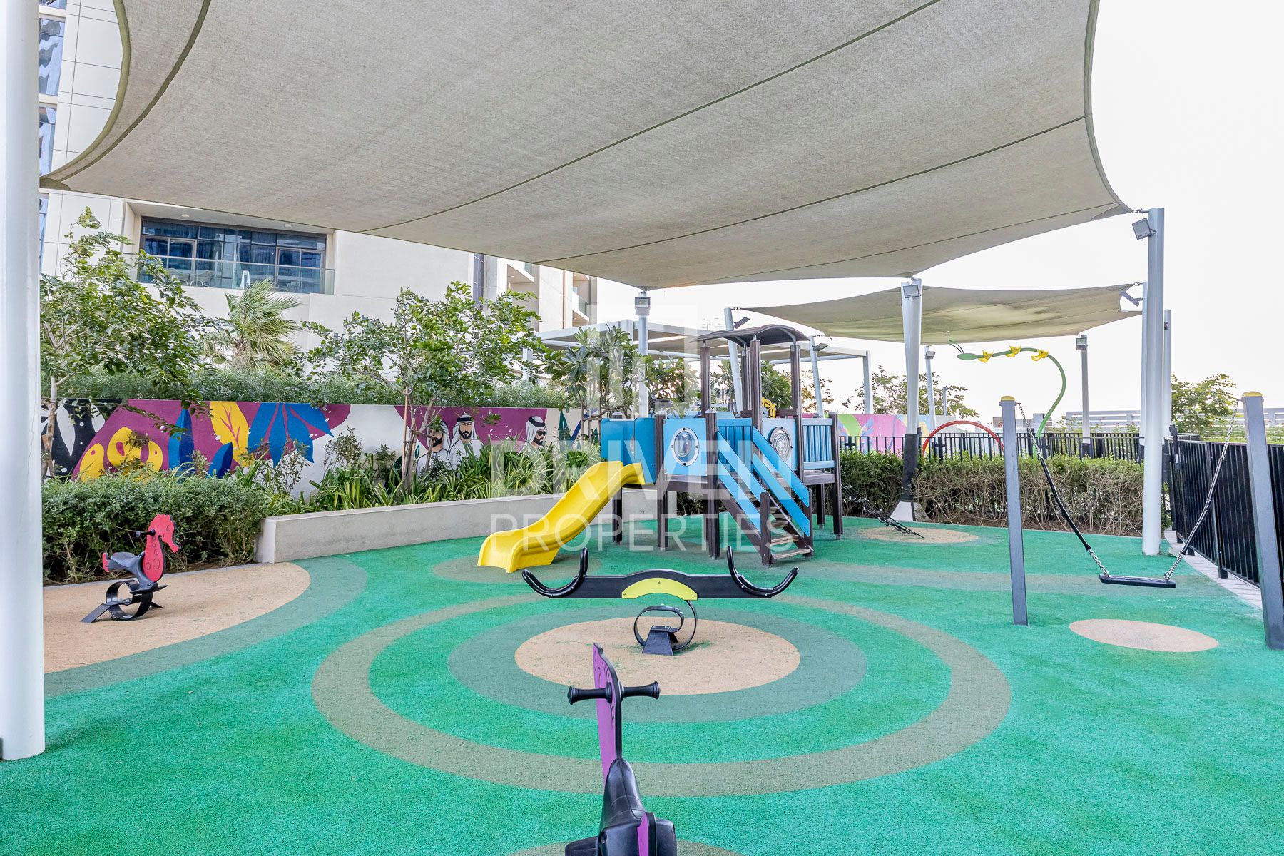 Fully Furnished Great Amenities Vacant