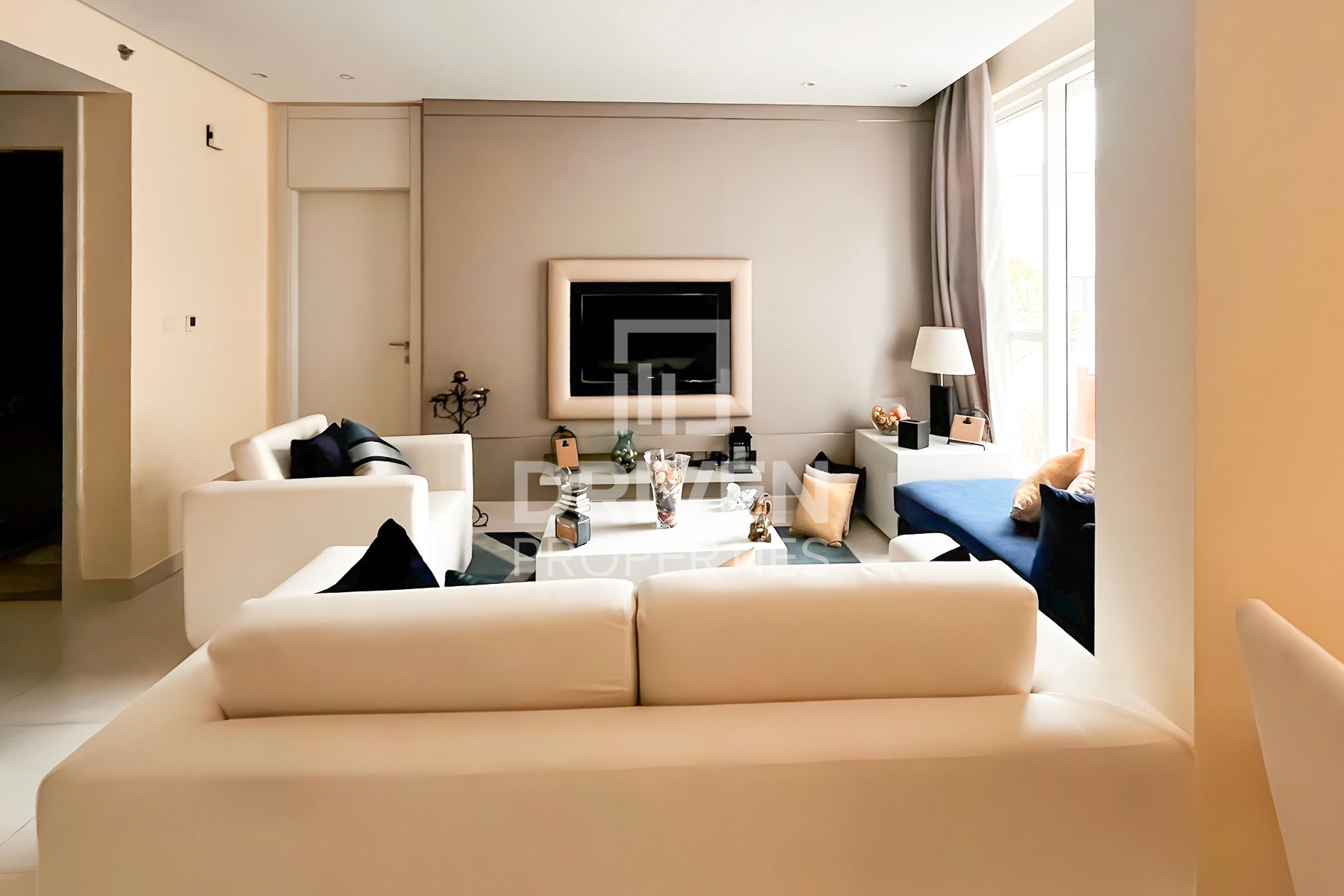 Stunning Apartment Fully Furnished Prime Location