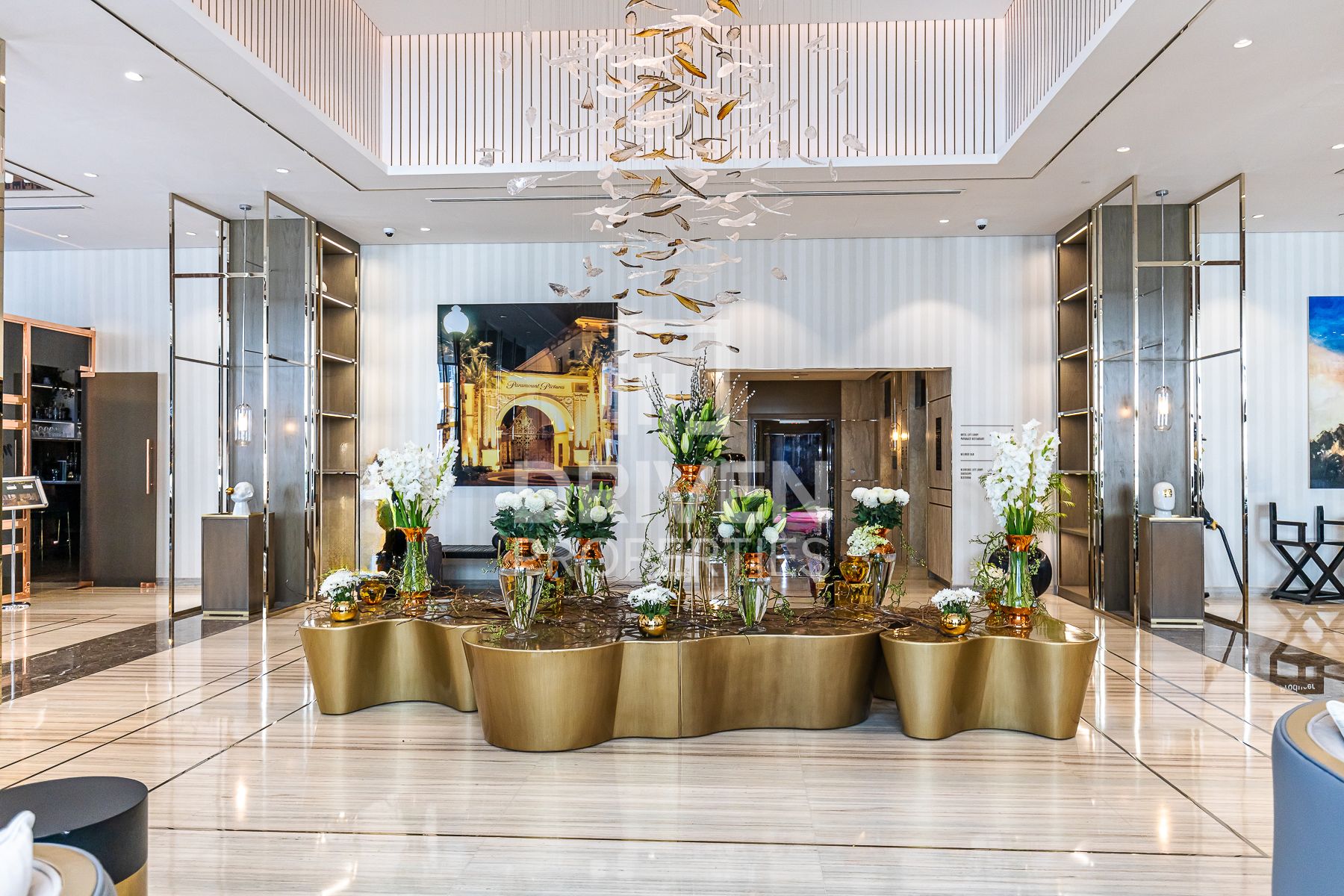 Furnished High Floor Ready to Move in