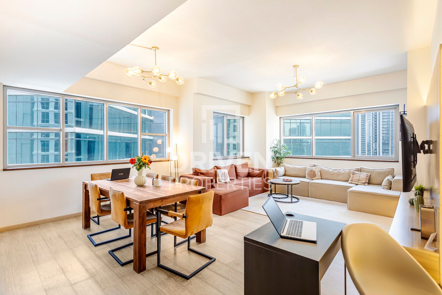 Fully Furnished Elegant Vacant on Transfer