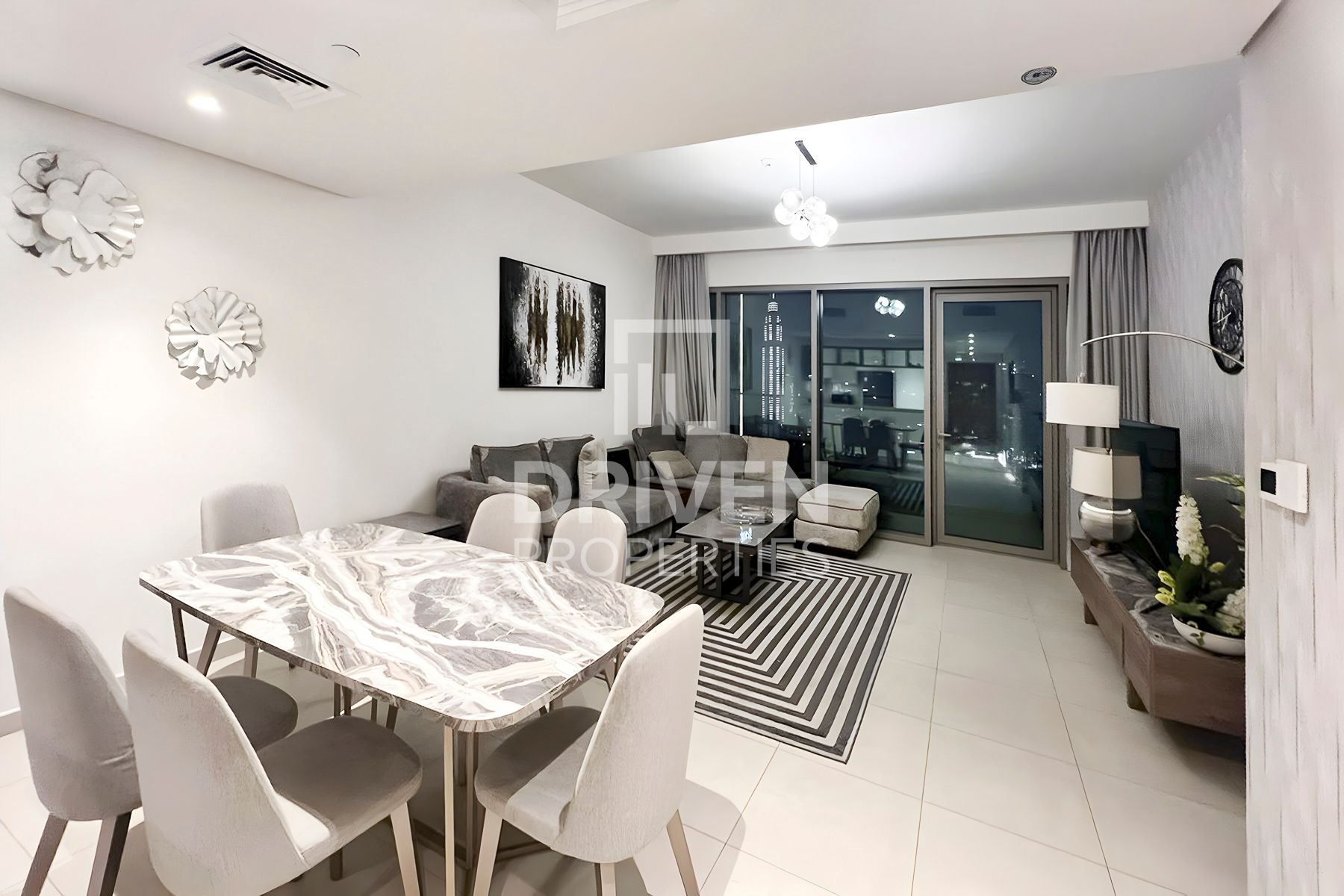 Fully Furnished Burj Khalifa View Vacant