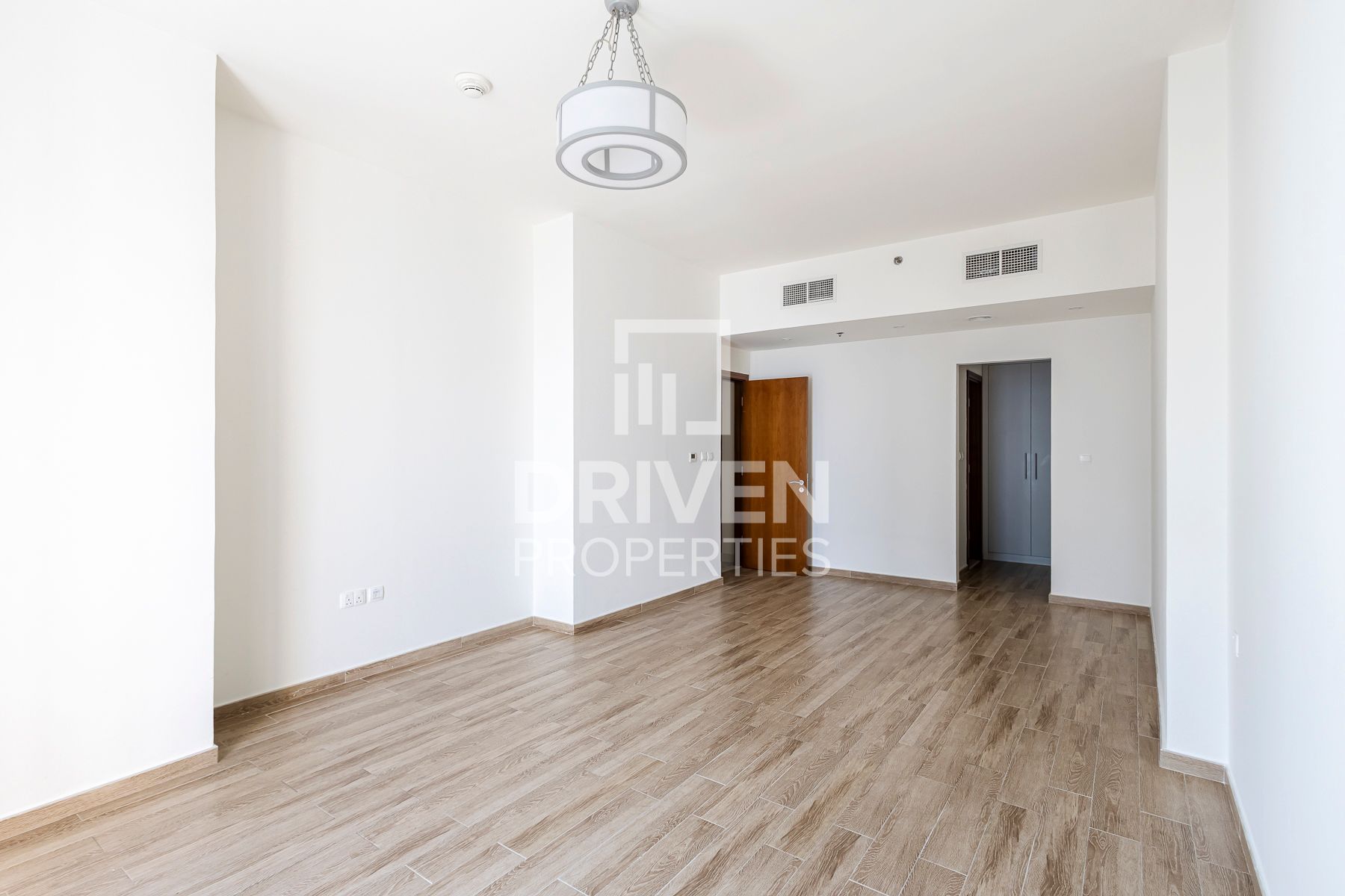 Pool View Family Friendly Ready to Move In