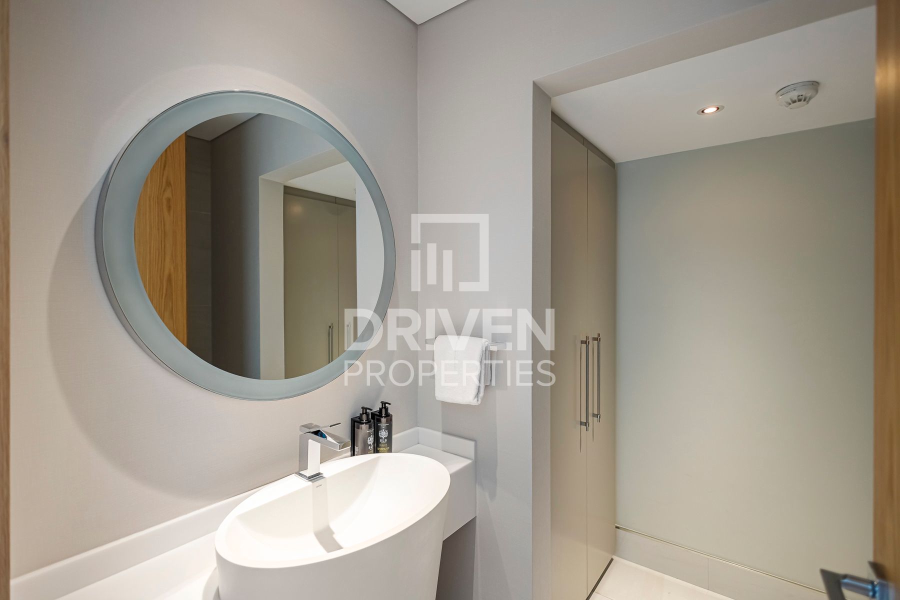 Burj Khalifa View Bills Included Furnished