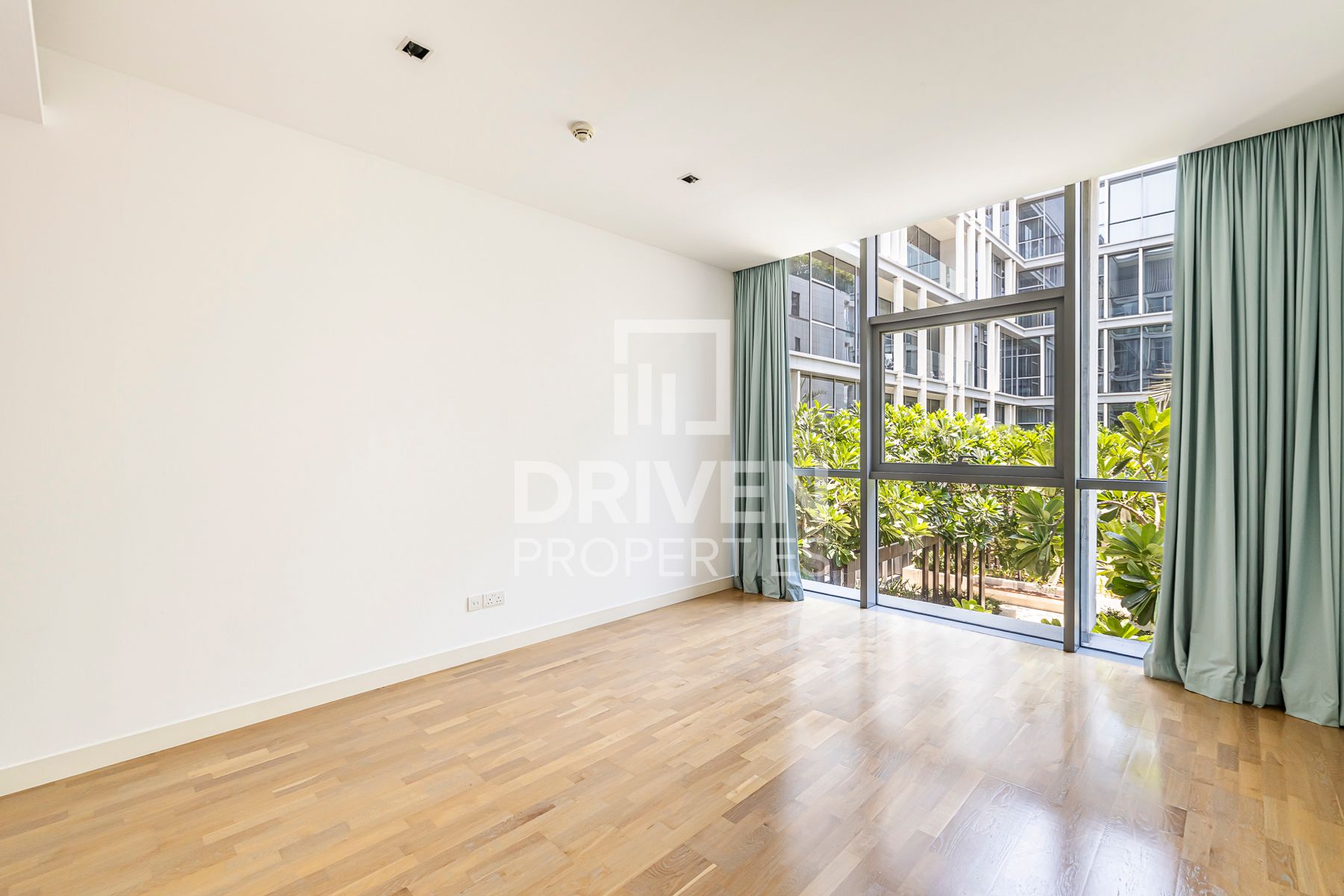 Stunning Corner Unit in Prestigious Location