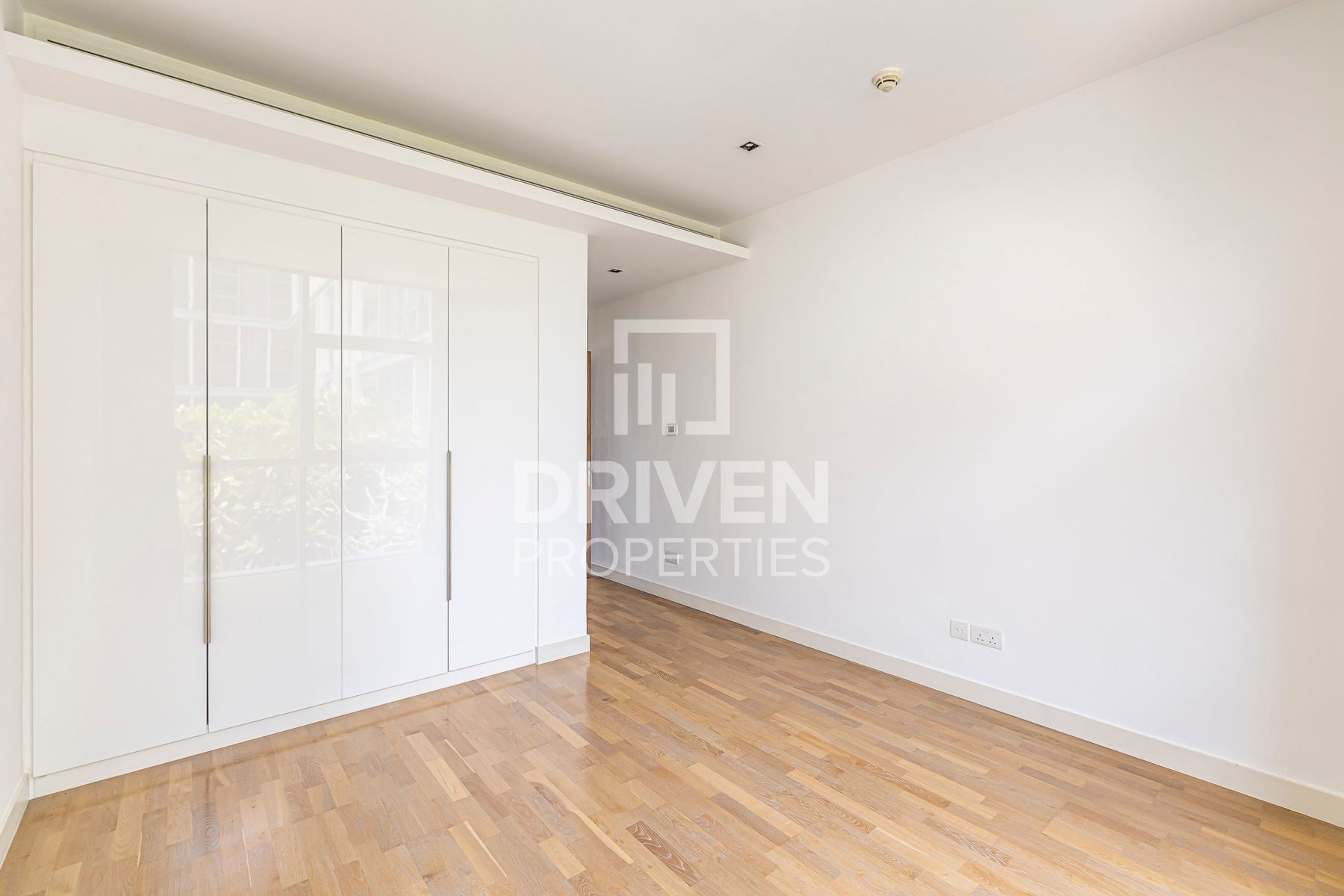 Stunning Corner Unit in Prestigious Location