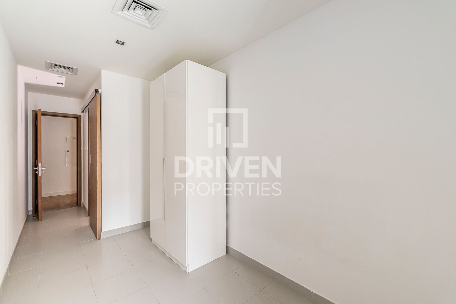 Stunning Corner Unit in Prestigious Location