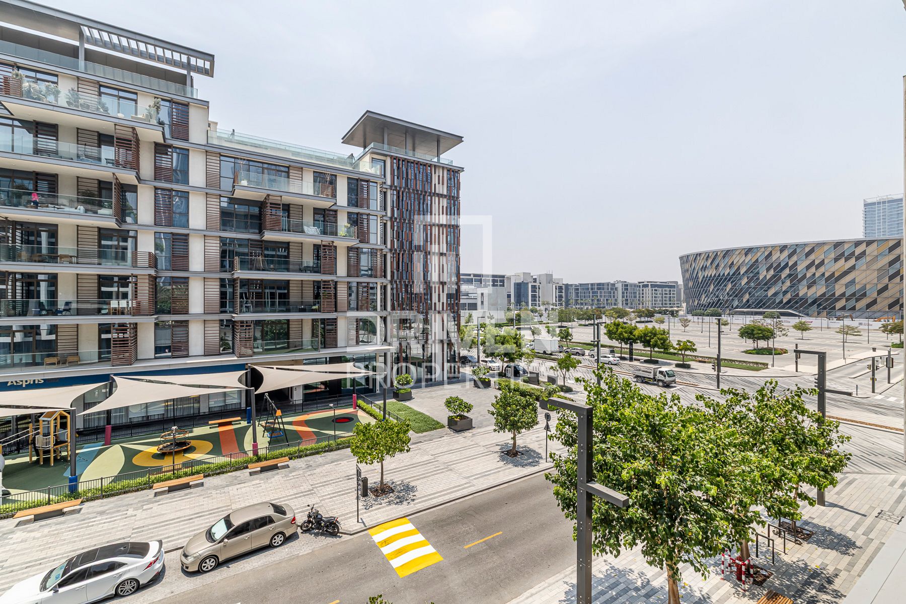 Stunning Corner Unit in Prestigious Location