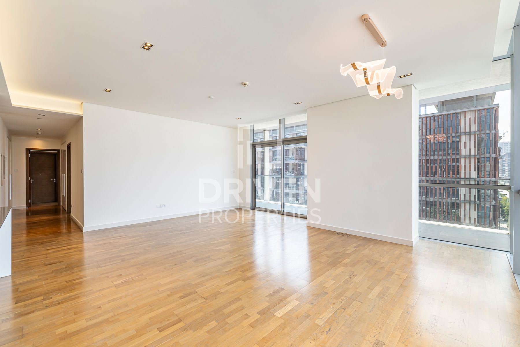 Corner and Spacious Unit Desirable Location