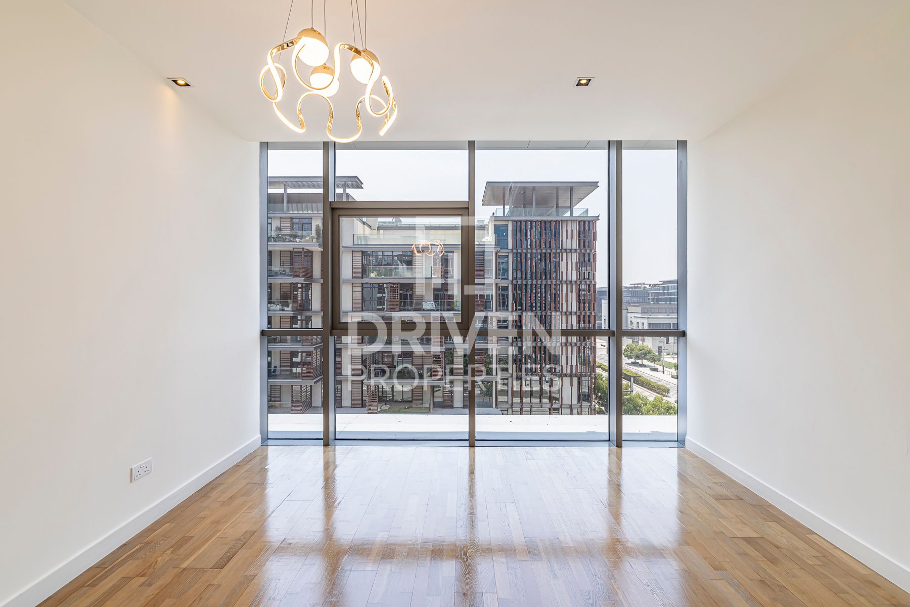 Corner and Spacious Unit Desirable Location