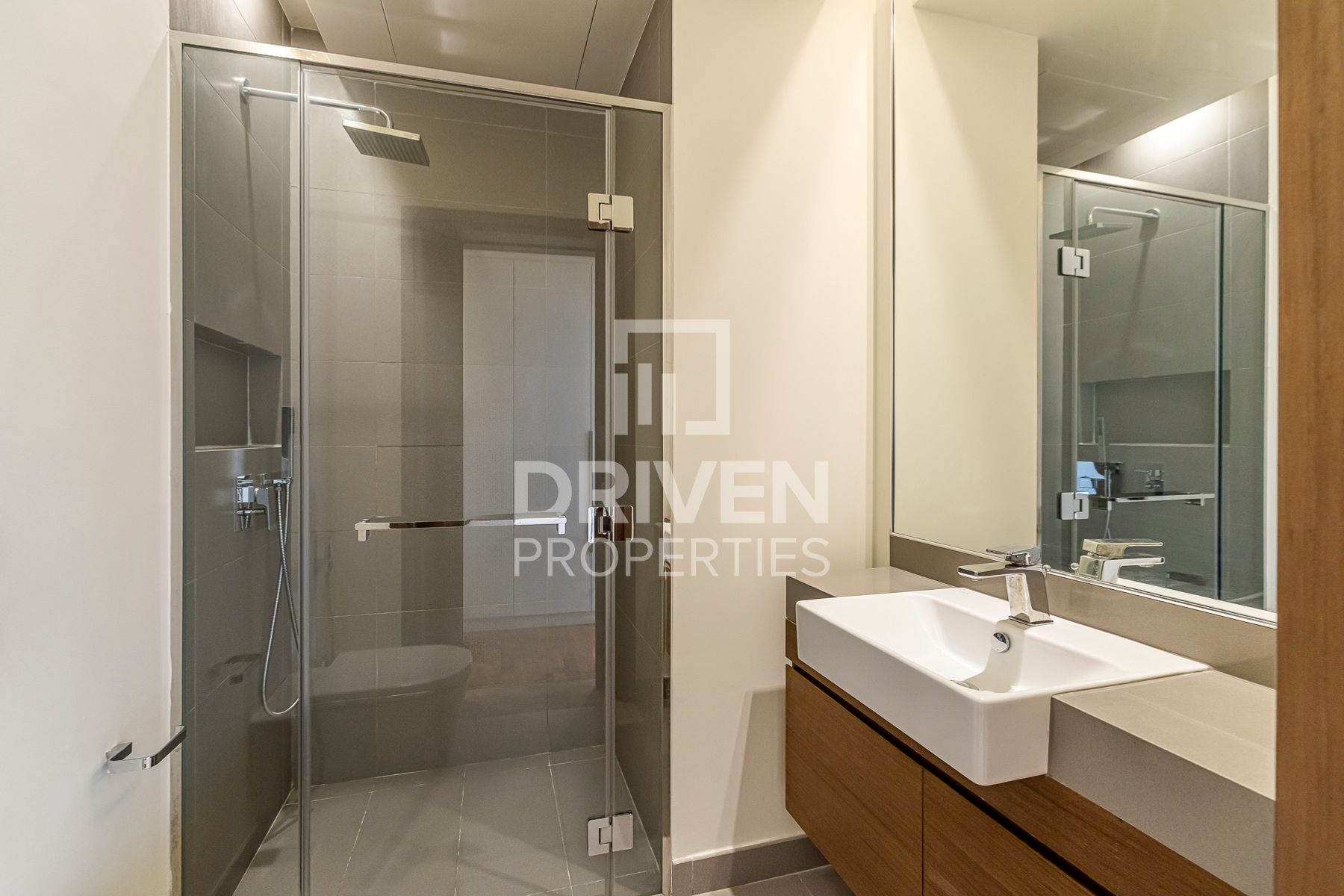 Corner and Spacious Unit Desirable Location