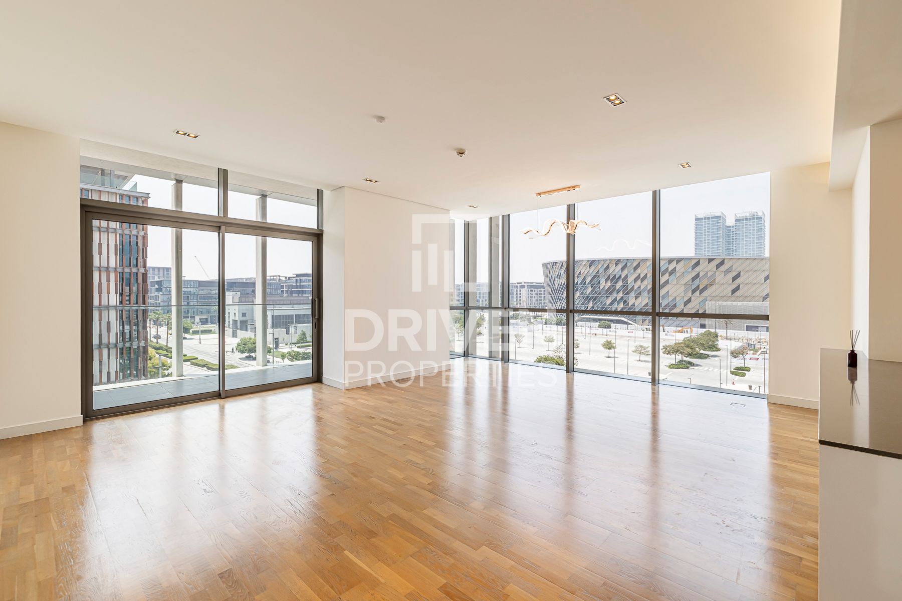 Corner and Spacious Unit Desirable Location