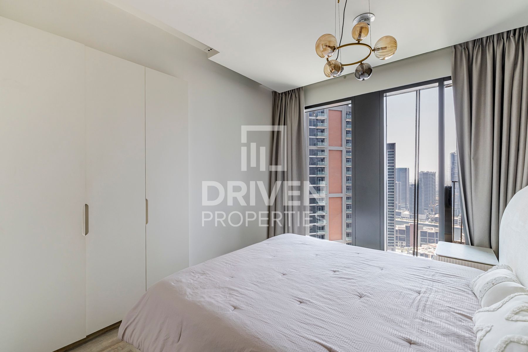 High Floor Fully Furnished Prime Location
