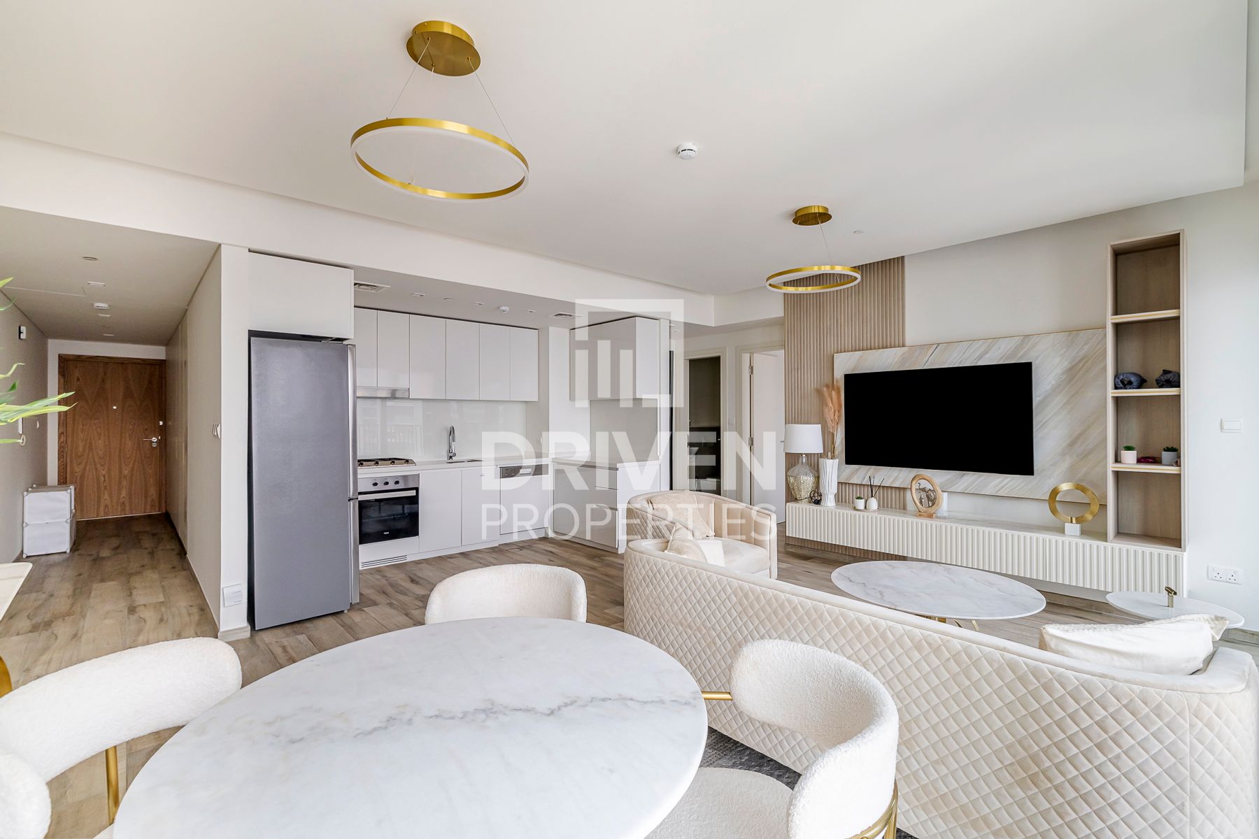 High Floor Fully Furnished Prime Location