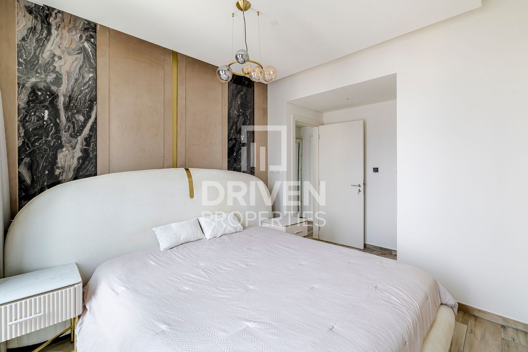 High Floor Fully Furnished Prime Location