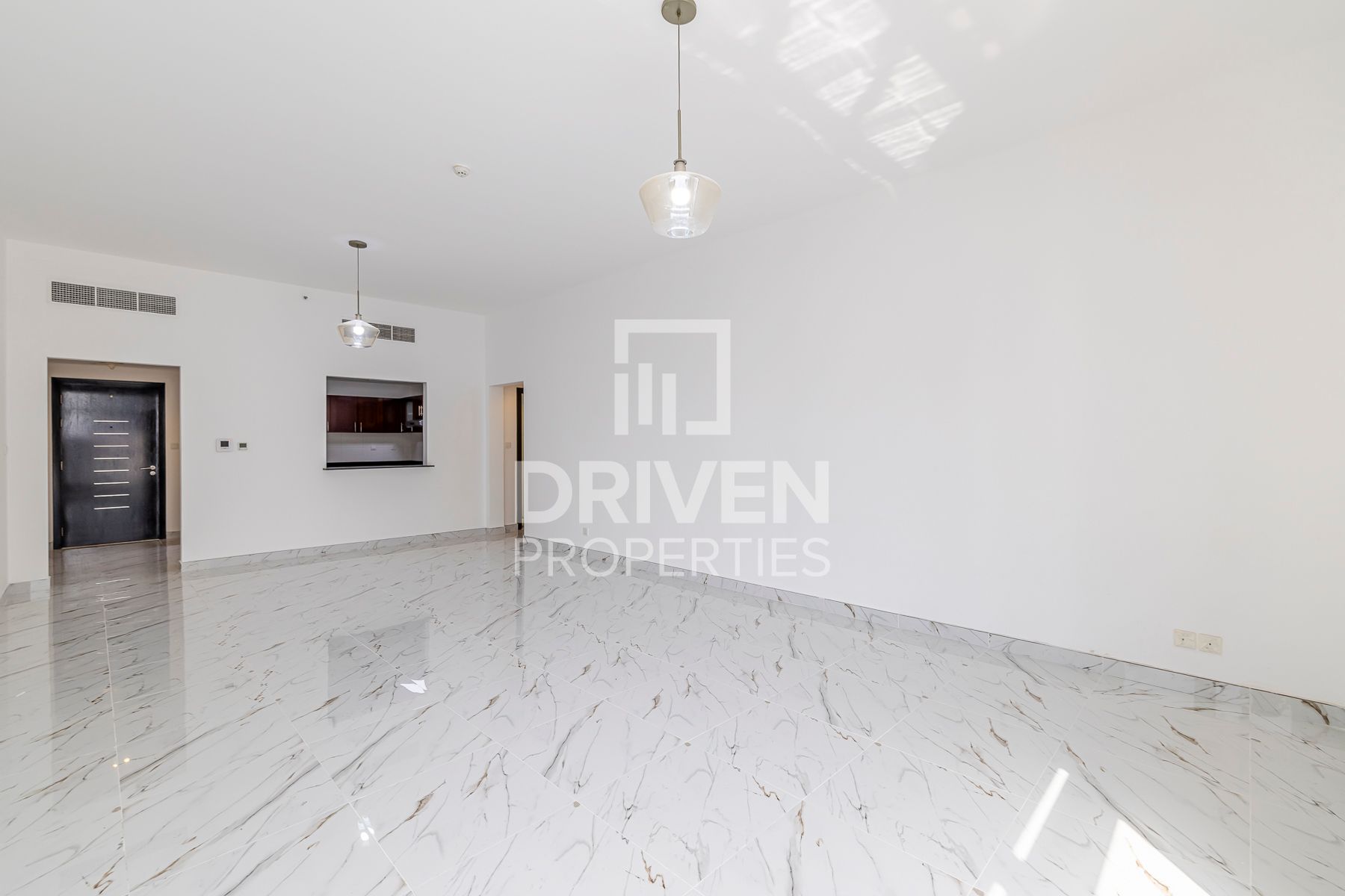 Close to Metro Maids Room Marina View