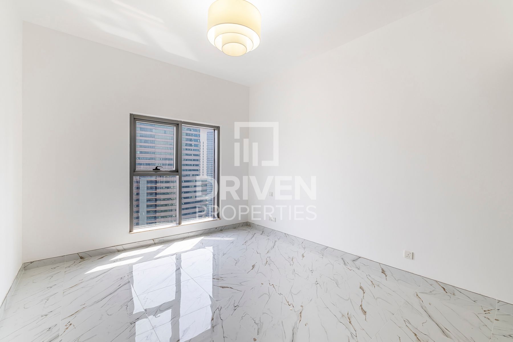 Close to Metro Maids Room Marina View