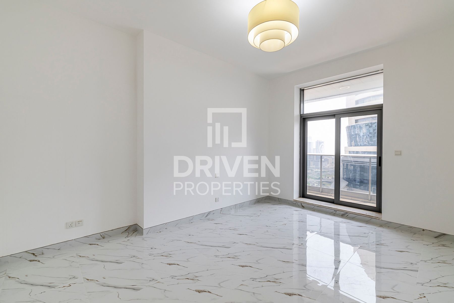 Close to Metro Maids Room Marina View