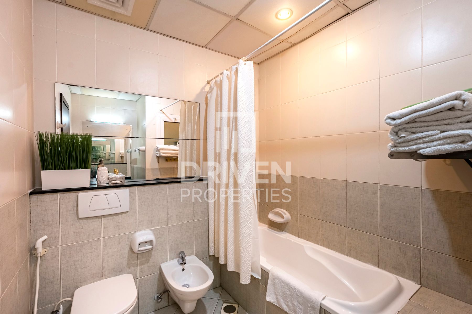 Fully Furnished Unit with Breathtaking Lake View