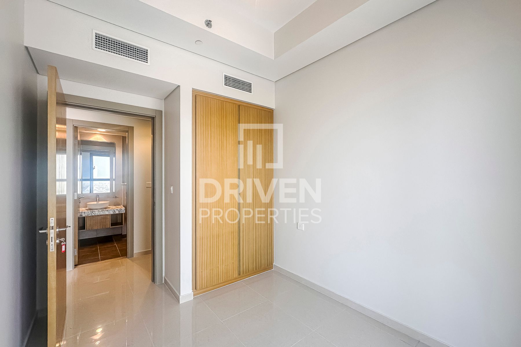 Swimming Pool View Mid Floor Furnished