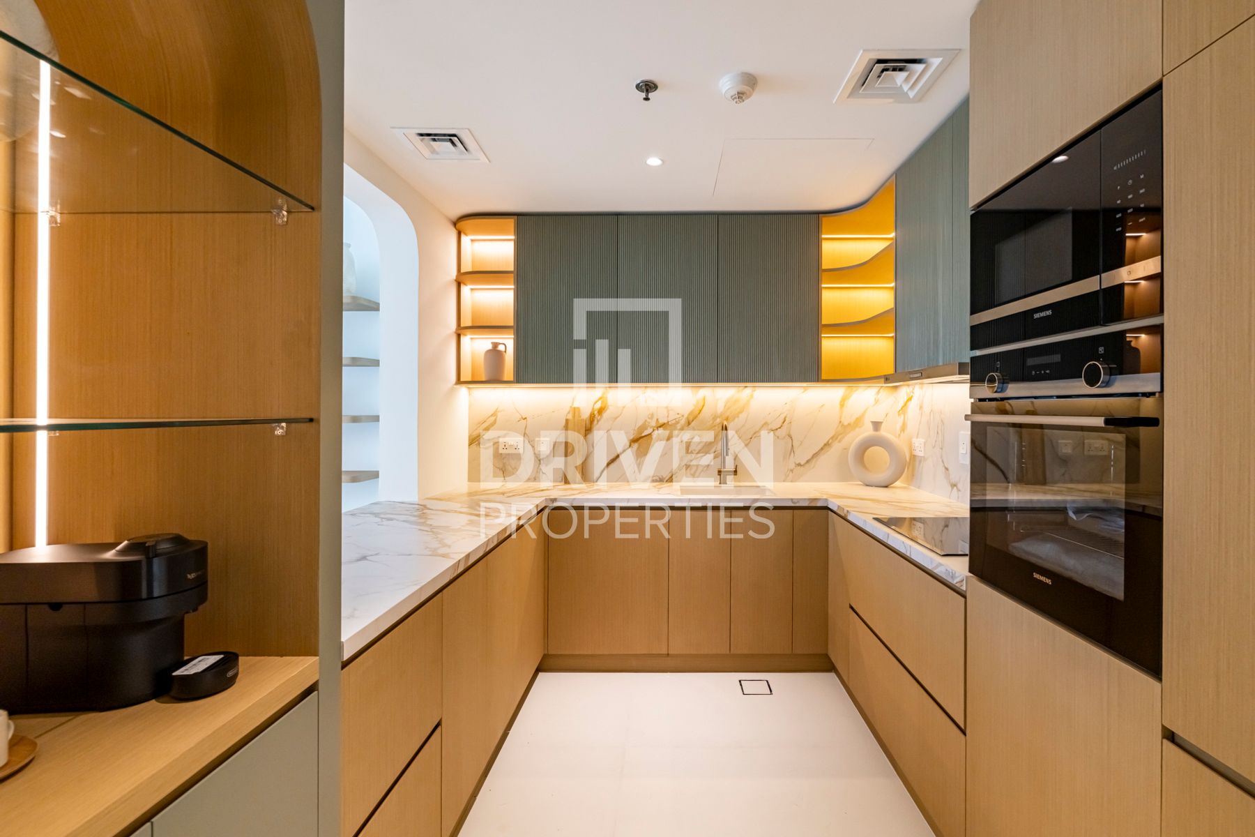 Contemporary Upgraded Interiors Huge Terrace