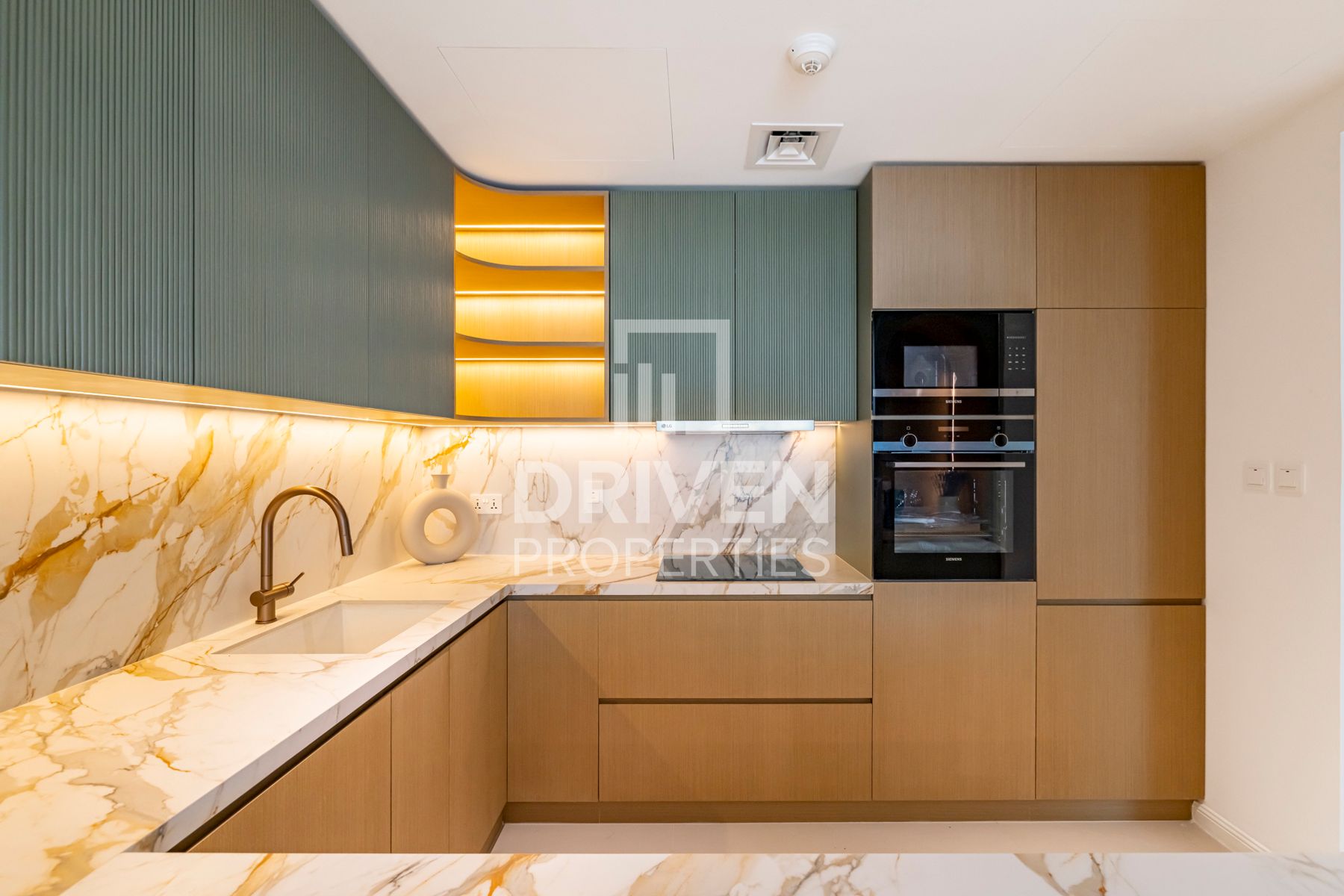 Contemporary Upgraded Interiors Huge Terrace