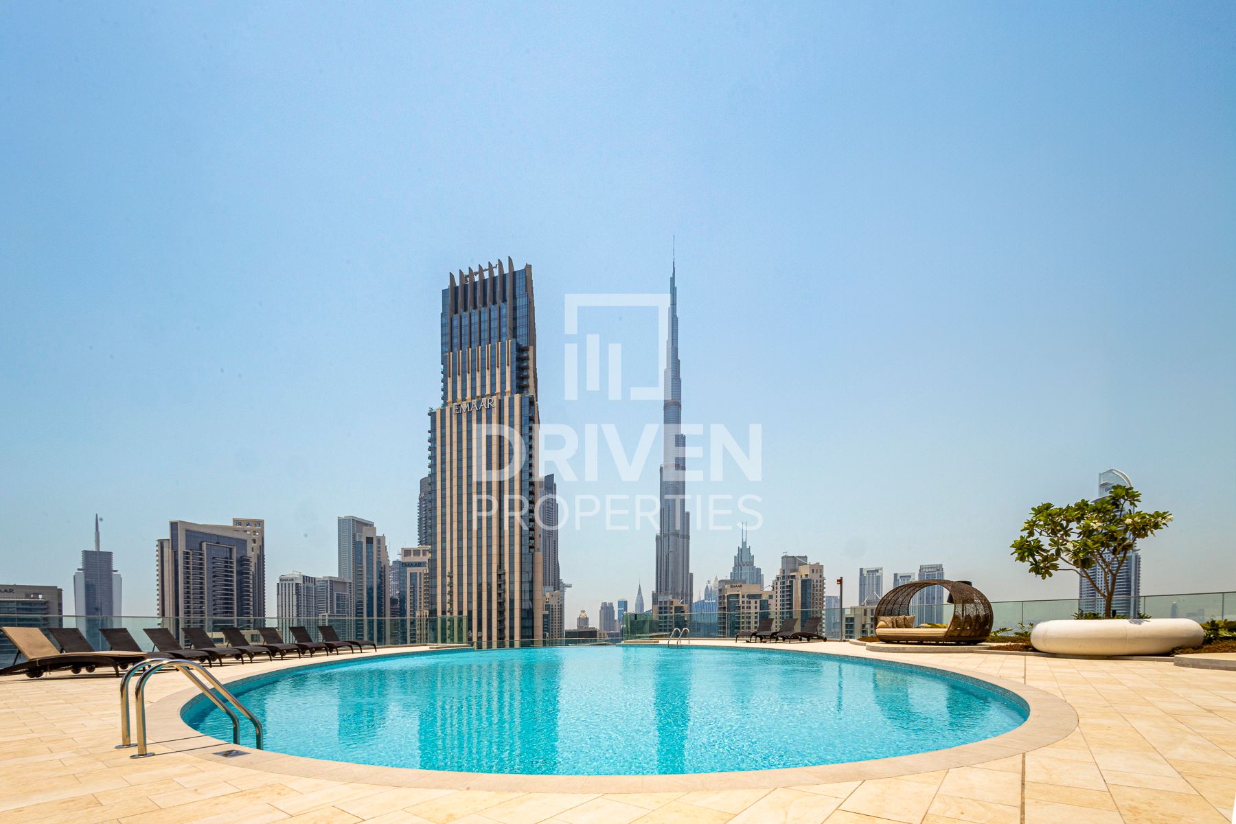 Spacious Layout Canal View Prime Location