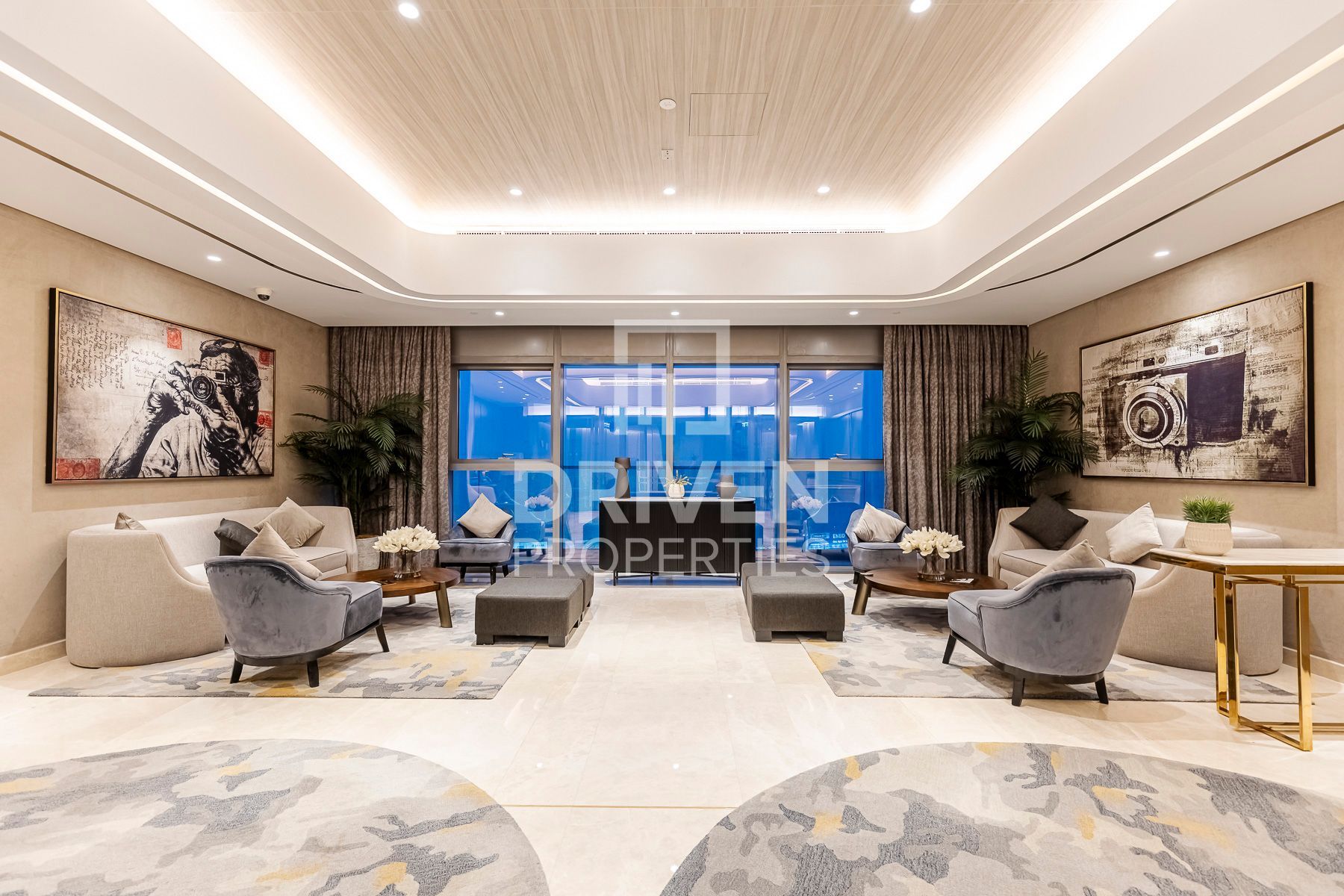 Fully Furnished Modern Layout Vacant