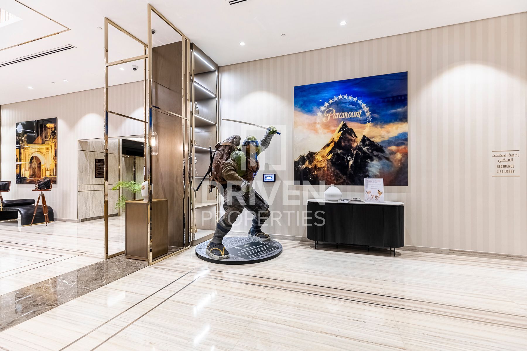 Fully Furnished Modern Layout Vacant